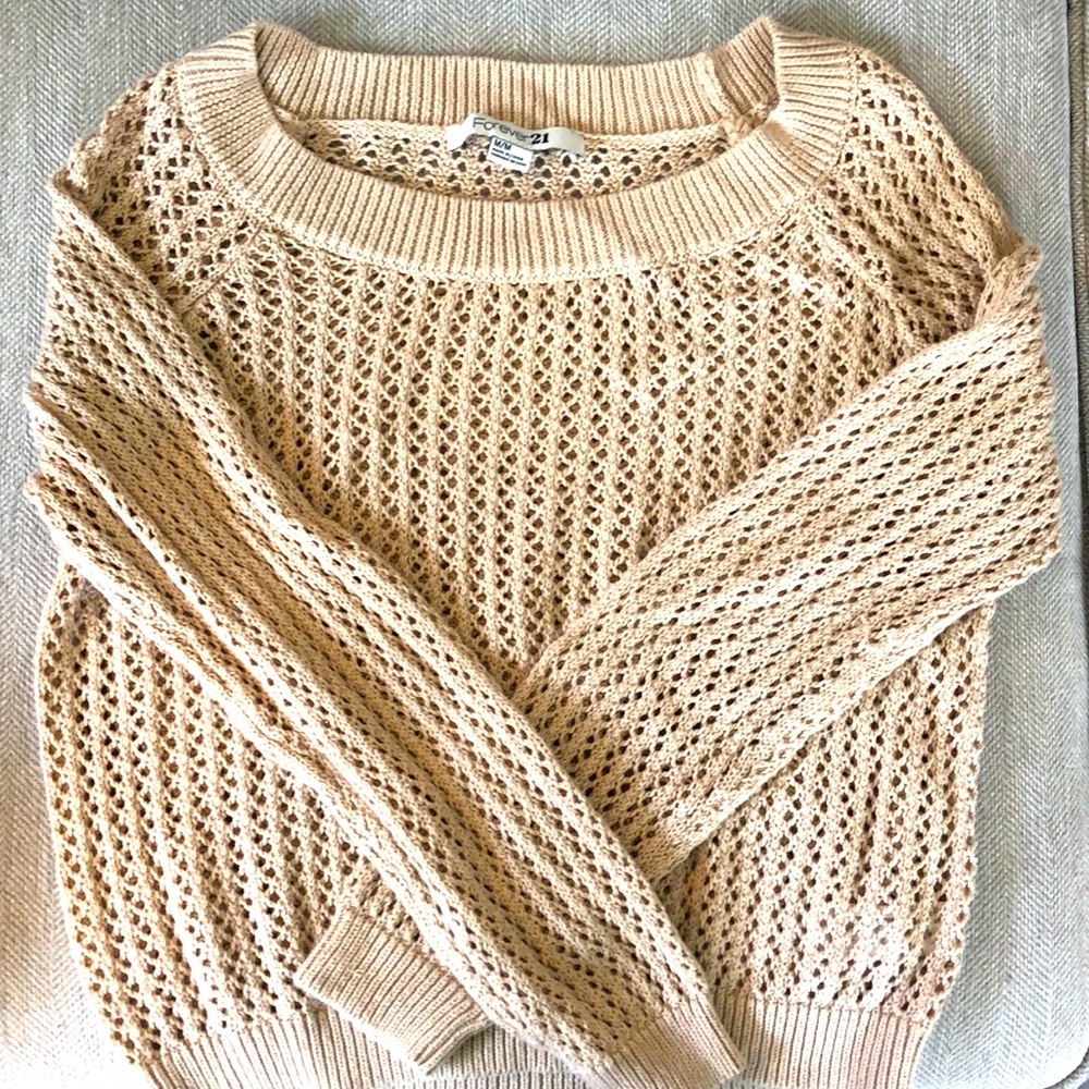 Beige size medium forever 21 sweater